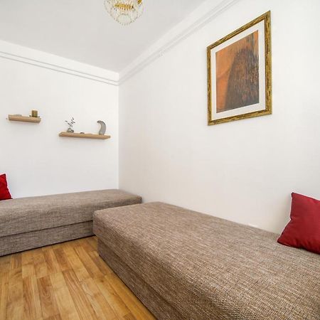 Illy Apartman Eger Exterior foto